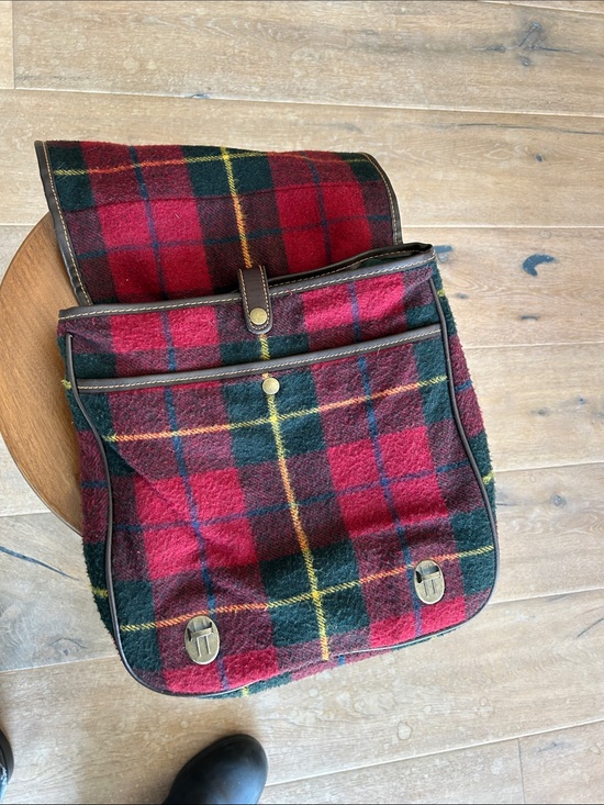GAP Red and Green Plaid Backpack with Brown Trim display picture 1